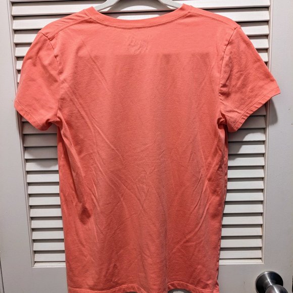 Under Armour Women's Graphic T-shirt Pink Medium - Picture 7 of 7